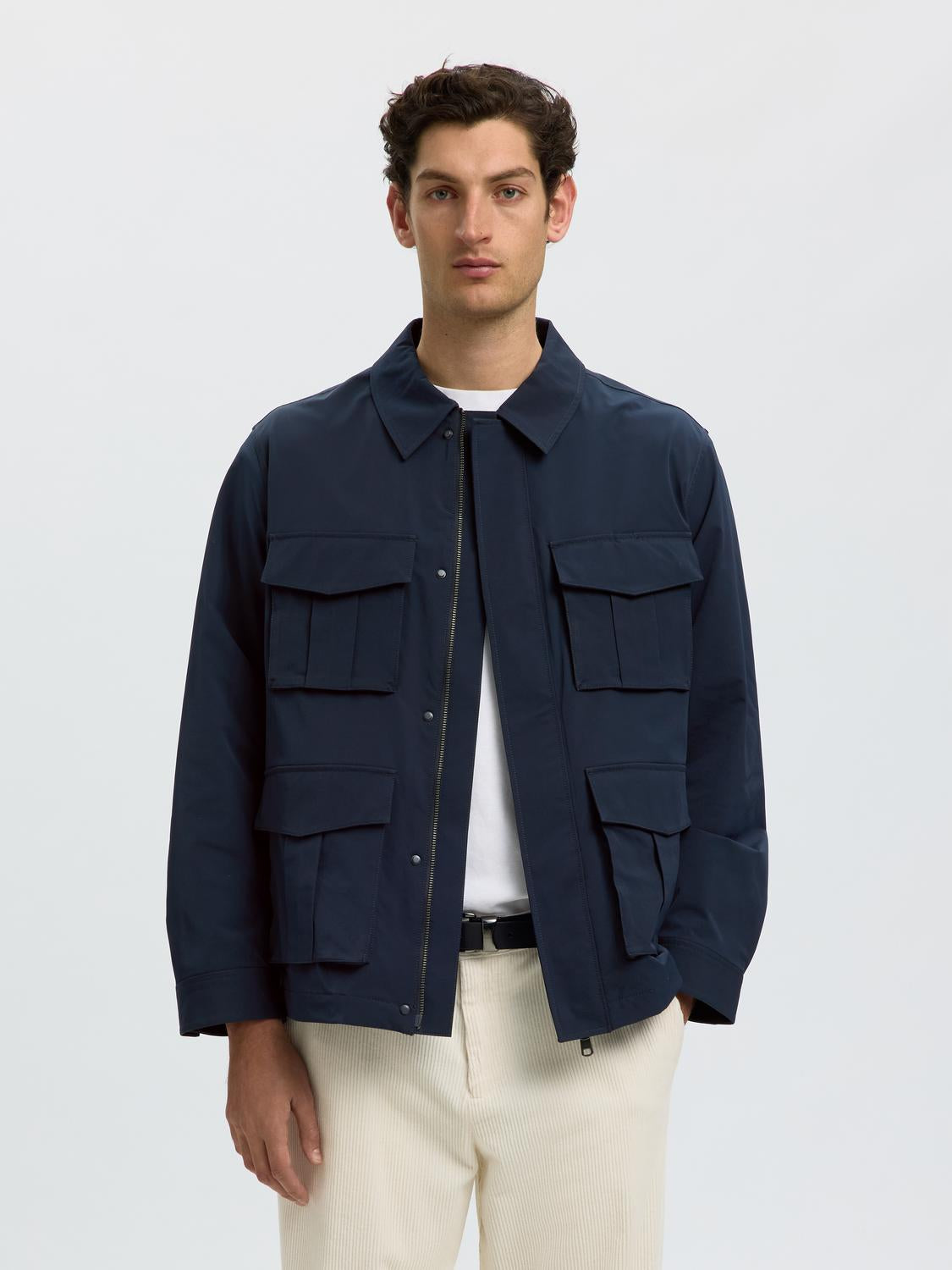 model_shot-front